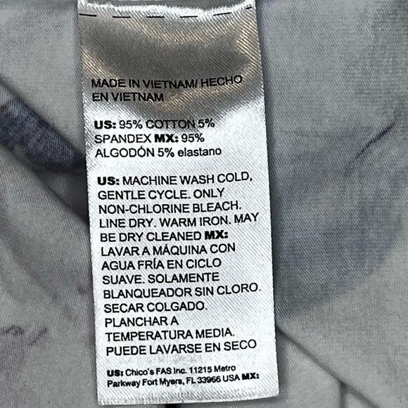 Chicos Cotton Stretch Abstract Knit Tee Size 4/ XXL Water Color Art Coastal - Picture 7 of 8